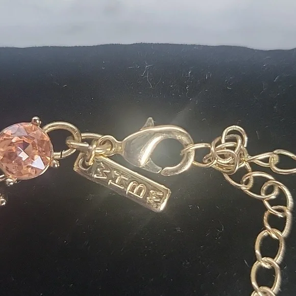 WHBM Pink necklace - Picture 4 of 5